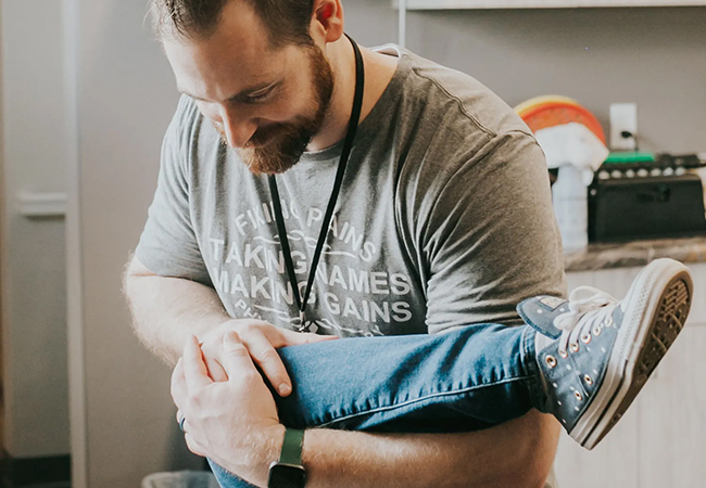 Physical Therapy Can Help You Find Anterior Knee Pain Relief